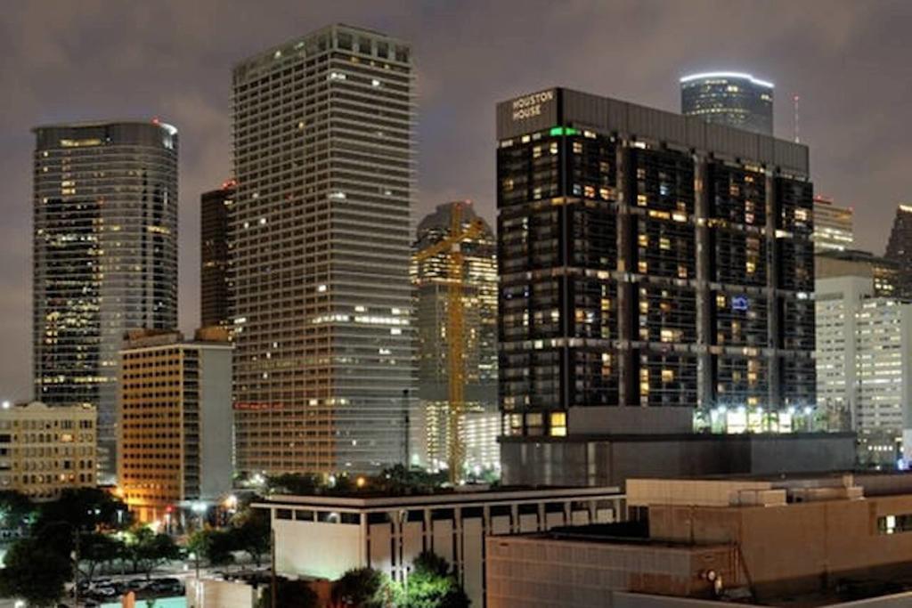 Pet Friendly Downtown Houston High Rise Apartment Eksteriør bilde